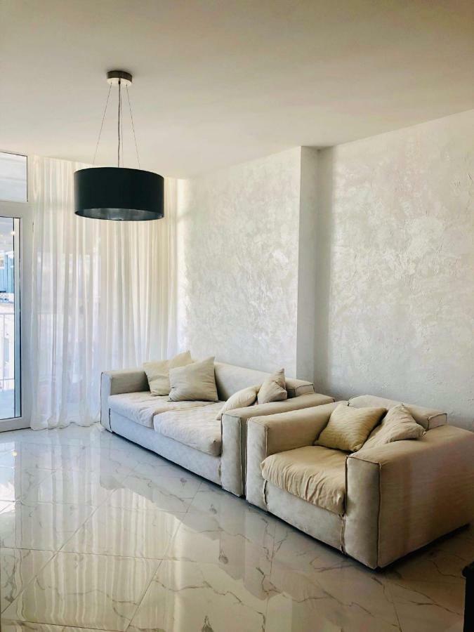 Tg Apartment Sea View Batumi Exterior photo