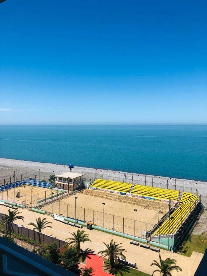 Tg Apartment Sea View Batumi Exterior photo