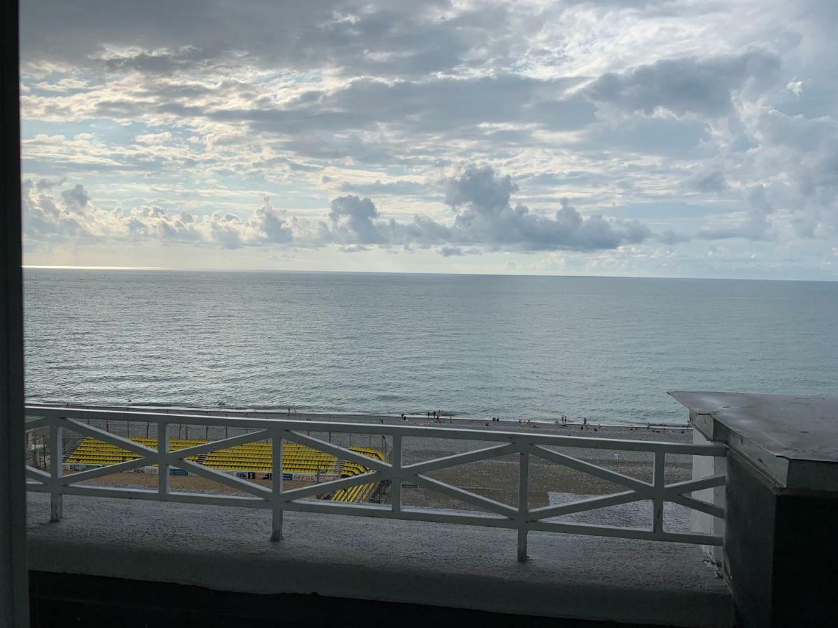 Tg Apartment Sea View Batumi Exterior photo
