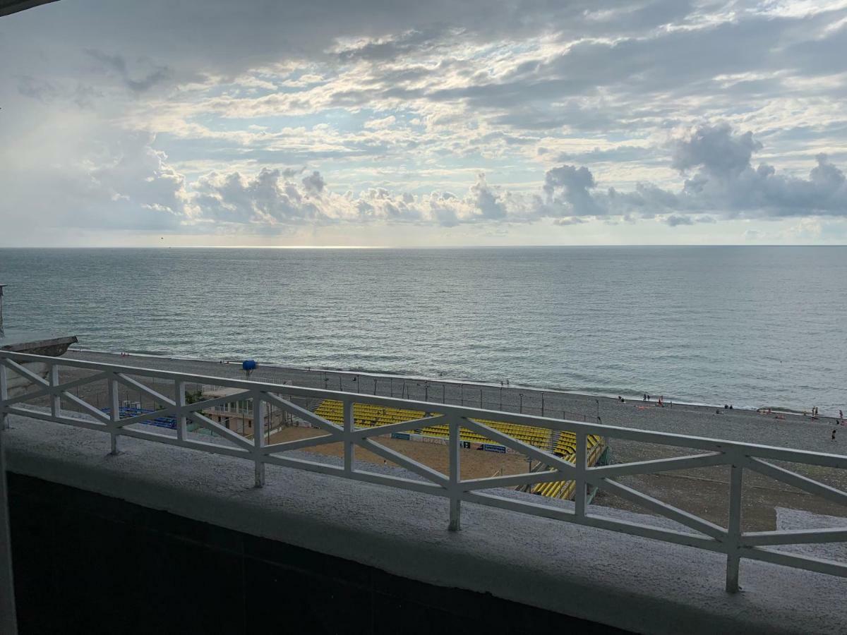 Tg Apartment Sea View Batumi Exterior photo