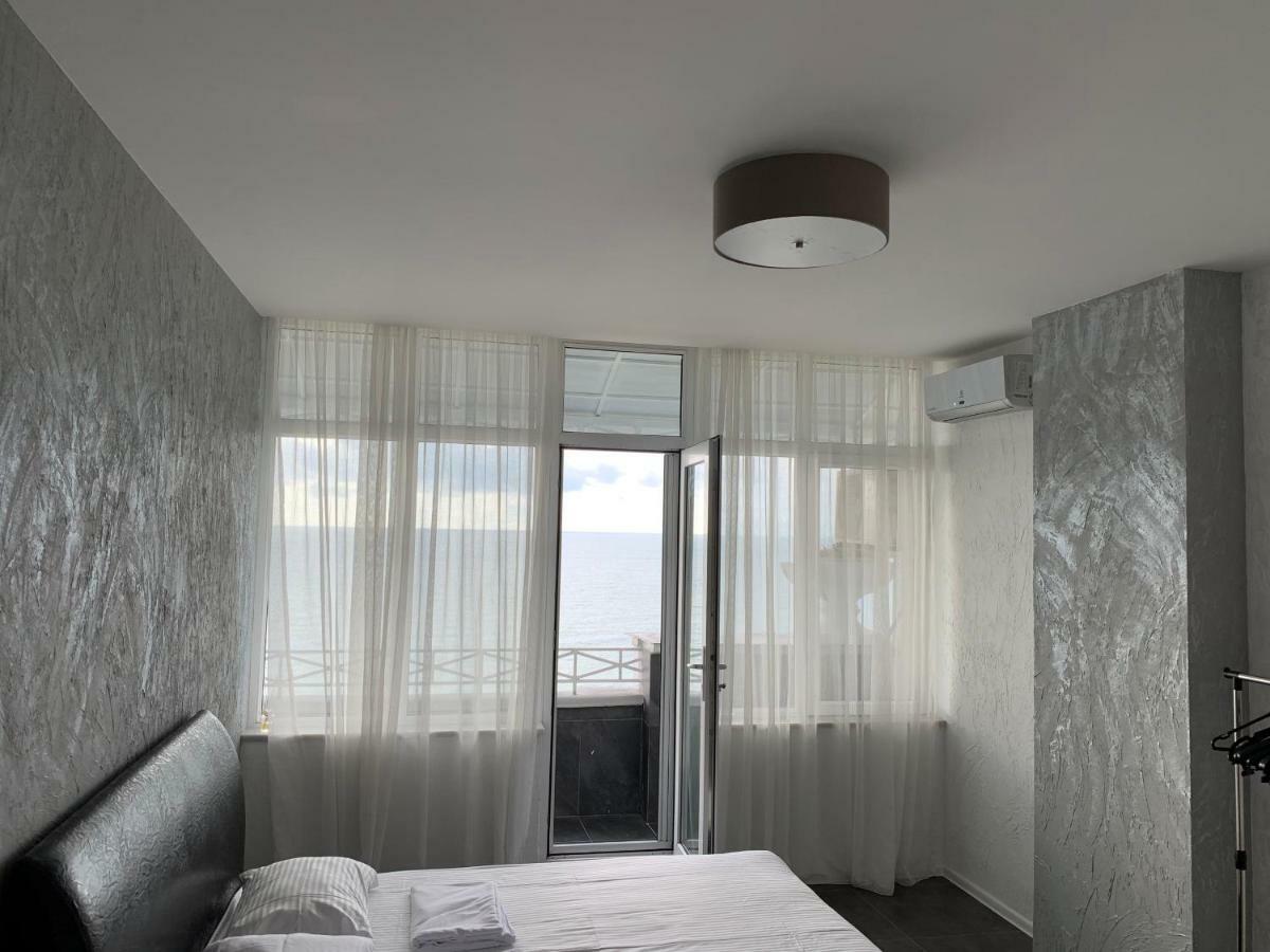 Tg Apartment Sea View Batumi Exterior photo